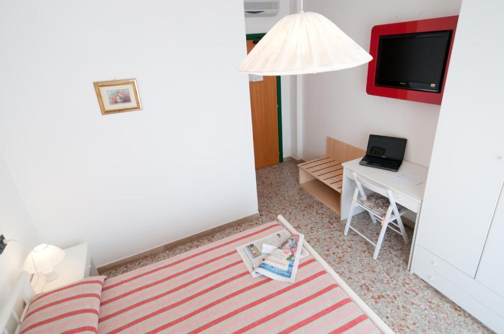 Hotel Milan 로솔리나 마레 객실 사진